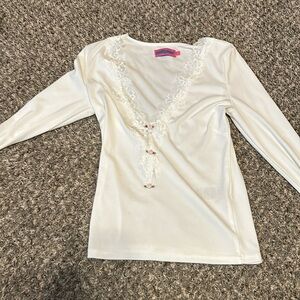 EDIKTED size small white long sleeve with flower pattern
